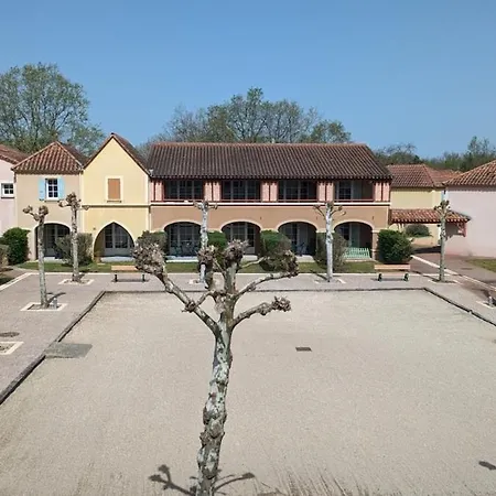 Le Spot Piscine Chauffée&fun Apartment Monflanquin